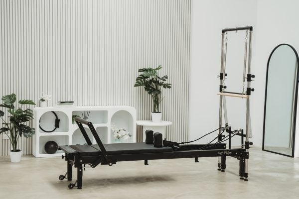 C8-Pro Pilates Reformer - Noir/Black