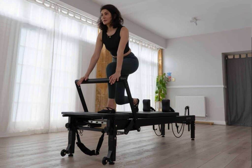 pilates reformer vs mat guide